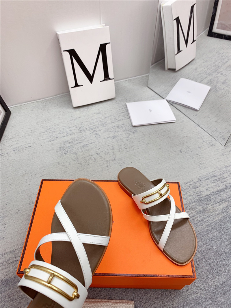 H**me5 flat slippers