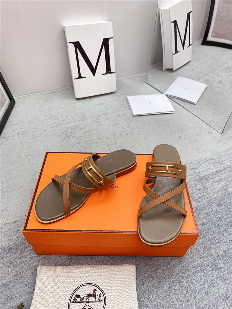 H**me5 flat slippers