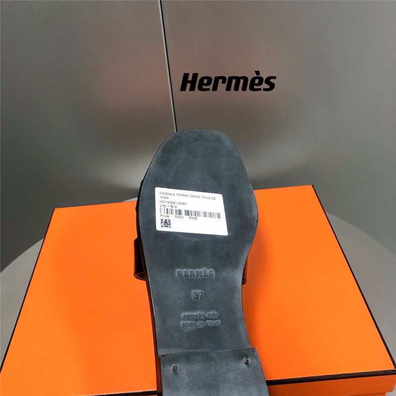 H**me5 oran crocodile slippers