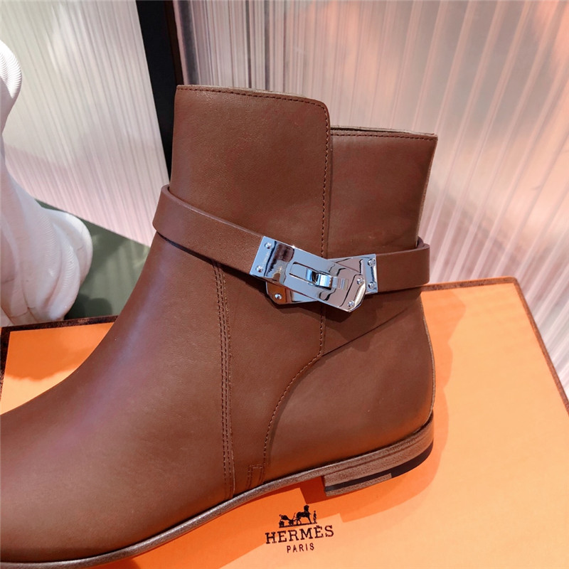 H**me5 kelly buckle ankle boots