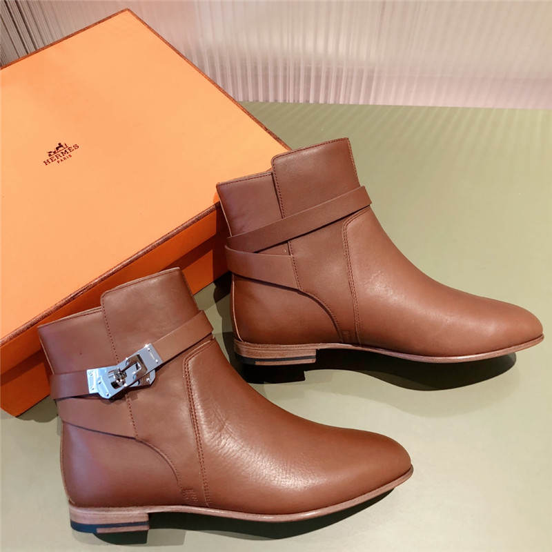 H**me5 kelly buckle ankle boots