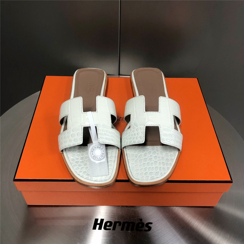 H**me5 oran crocodile slippers