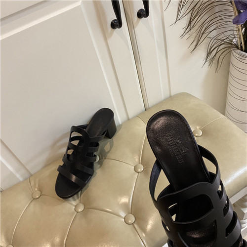 H**me5 Sandals Dupe block heel