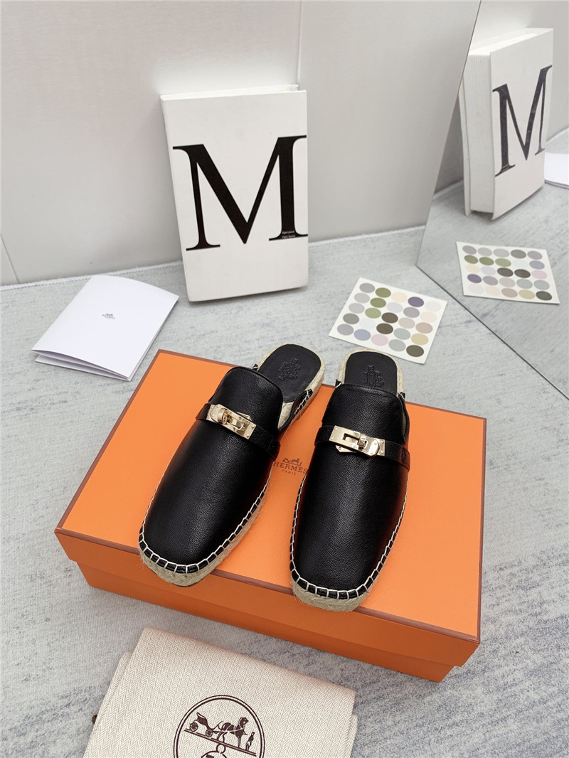 H**me5 loafer slippers