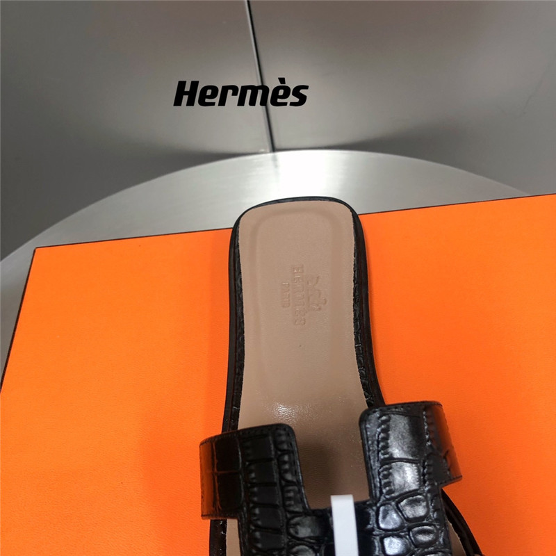 H**me5 oran crocodile slippers