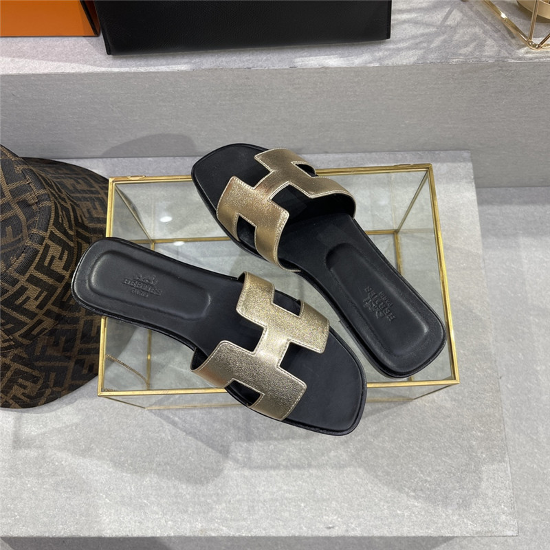 H**me5 early spring new color slippers