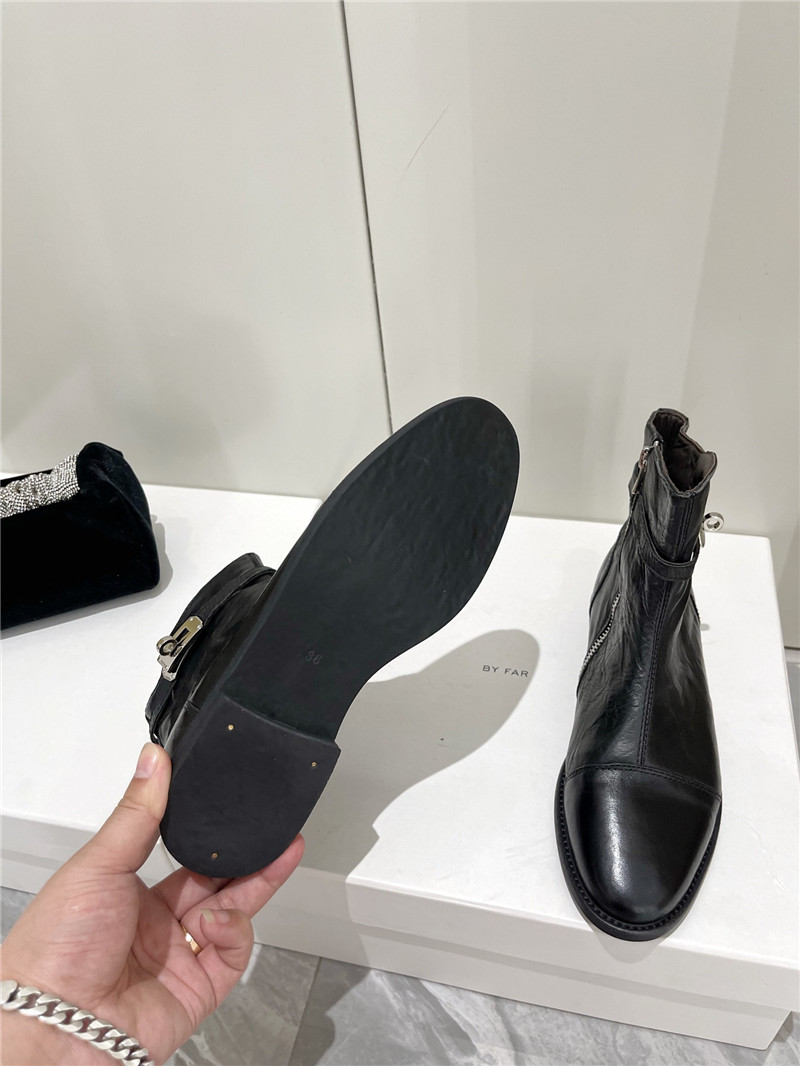 H**me5 kelly zip ankle boots