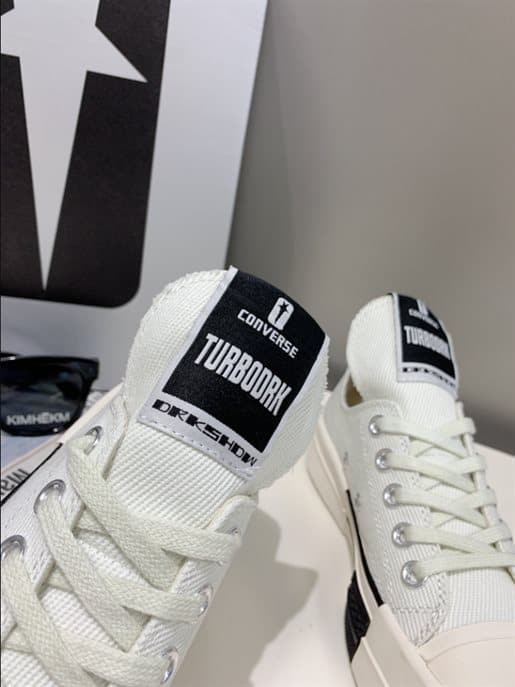 Rick Owens Low-top Sneakers   RS013