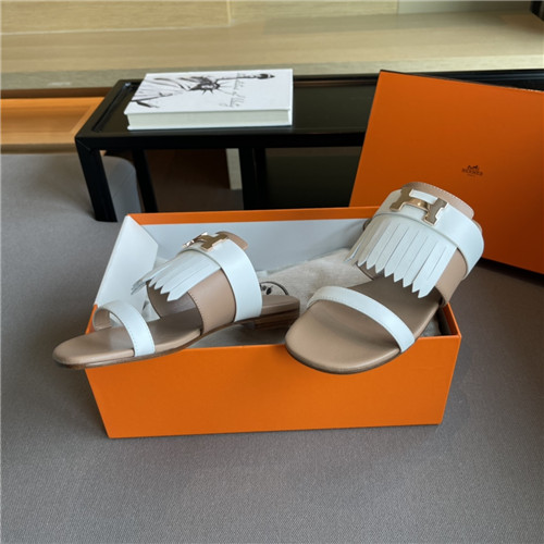 H**me5 H flat slippers