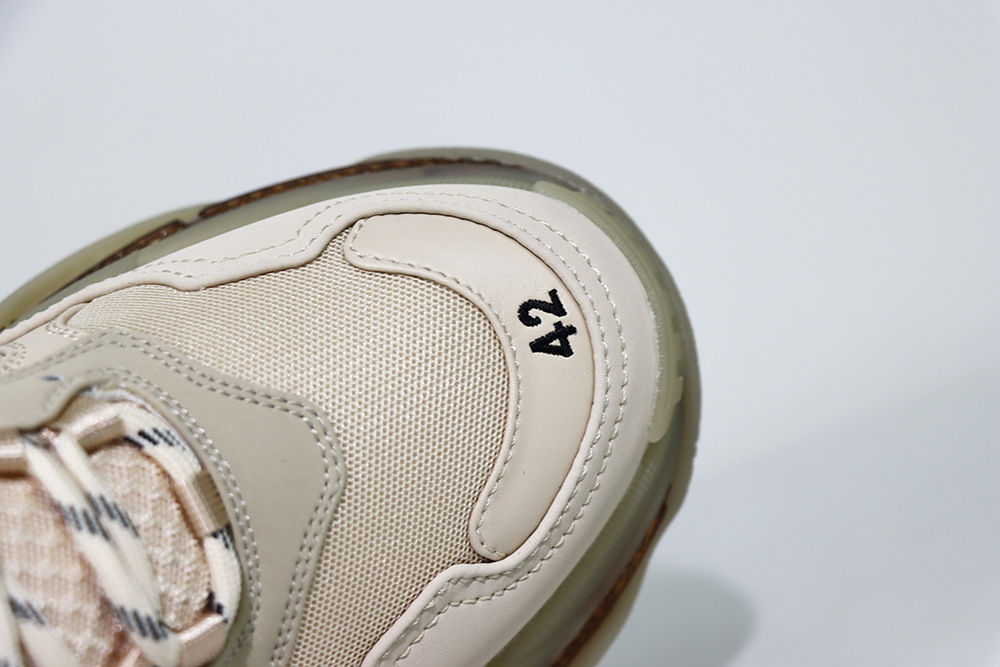 Ba1en*iaga TRIPLE S SNEKAER  Milky white