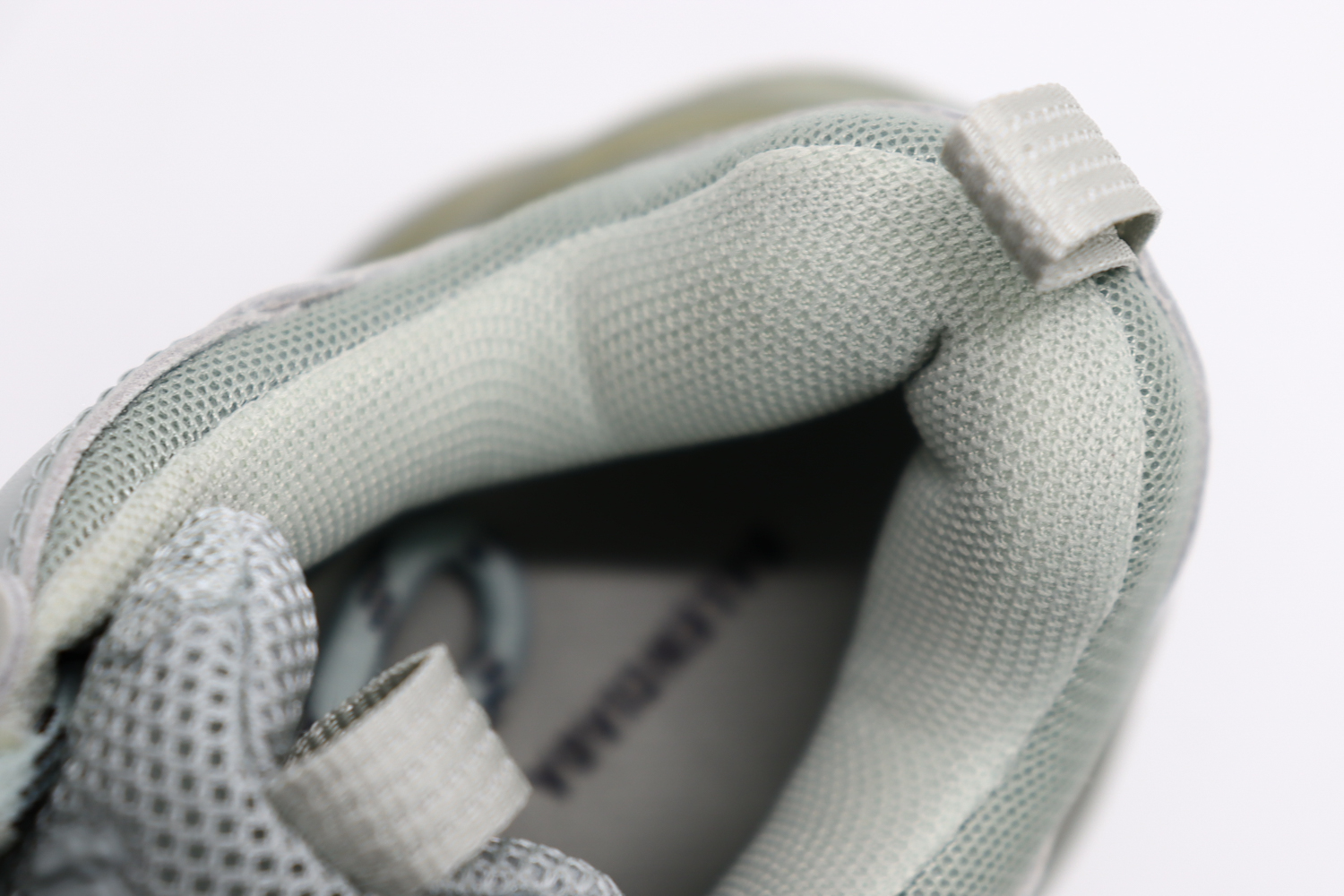 Ba1en*iaga Triple S Grey Replica