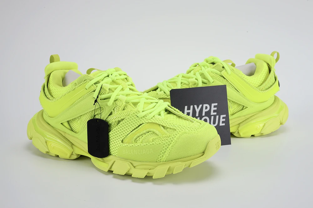 Ba1en*iaga TRIPLE-S YELLOW