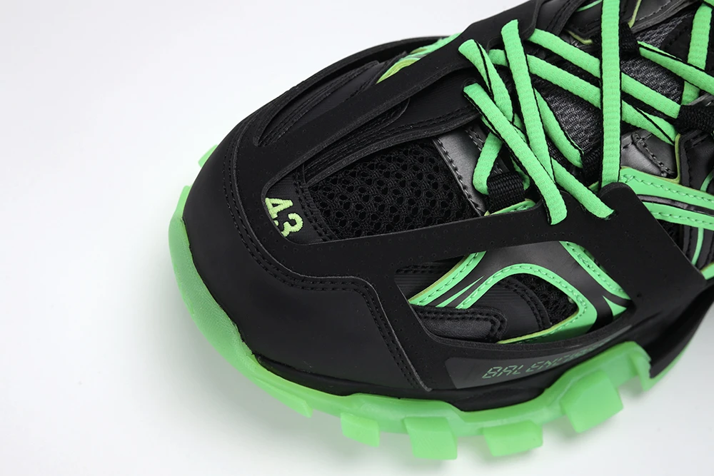 Ba1en*iaga TRIPLE-S BLACK GREEN