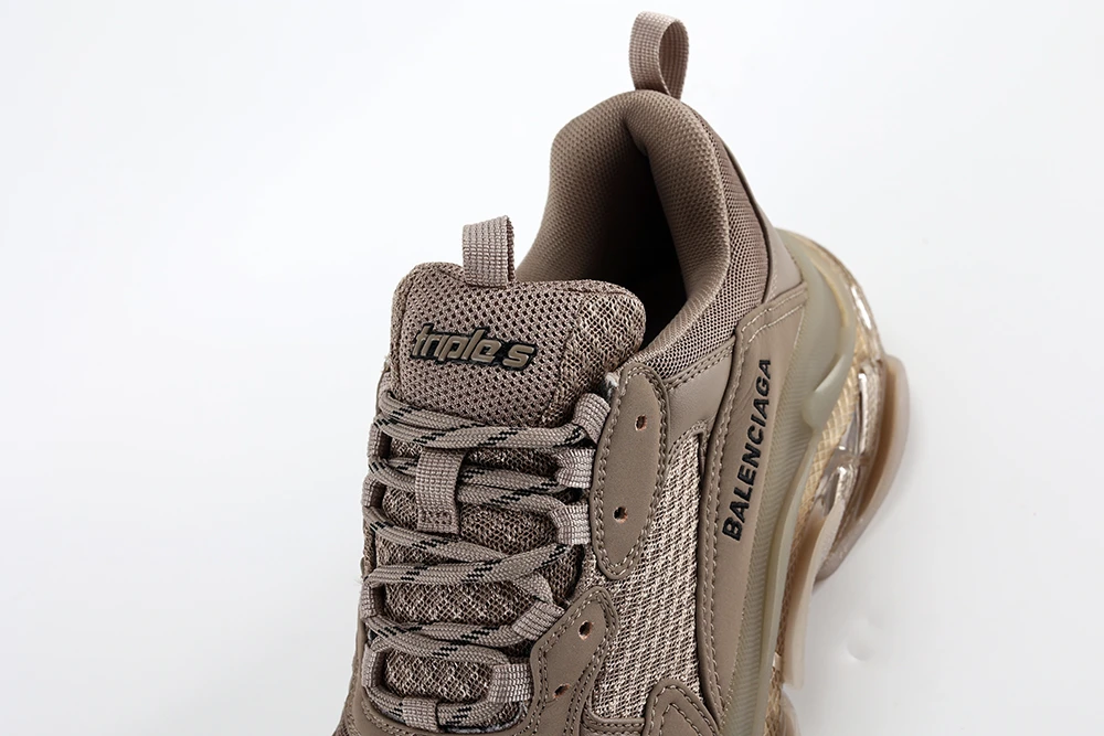 Ba1en*iaga TRIPLE-S LIGHT BROWN