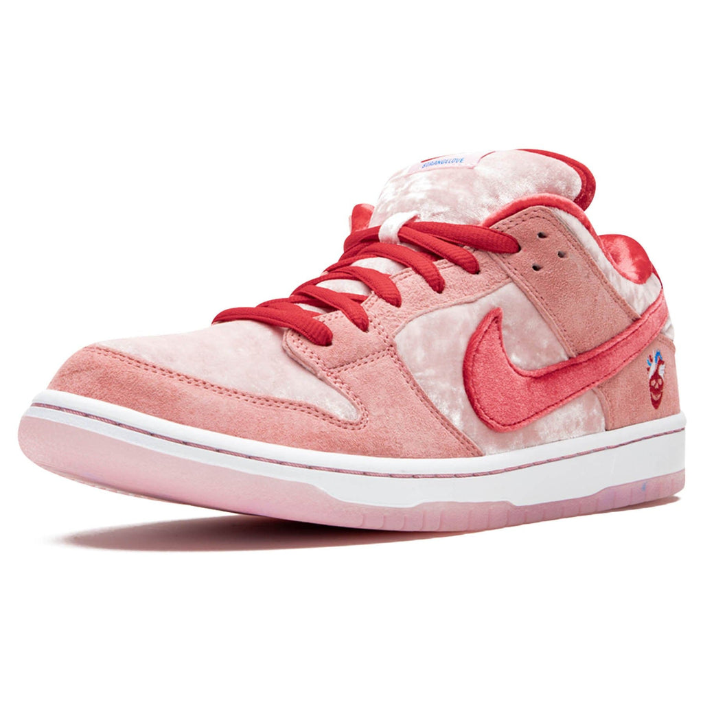 StrangeLove x Dunk Low SB  Valentine s Day  CT2552-800