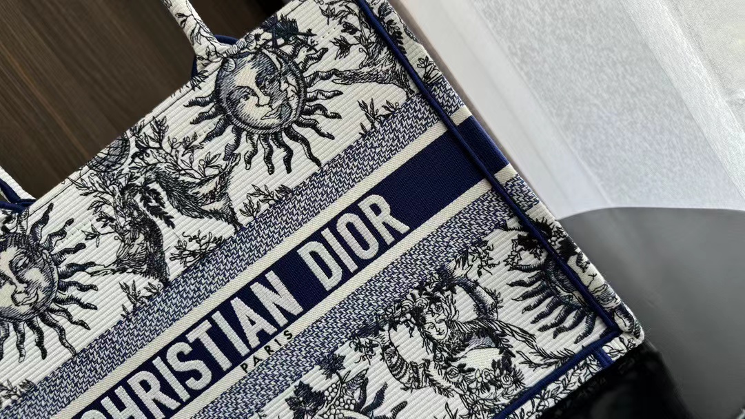 D10r embroidery craft tote bag