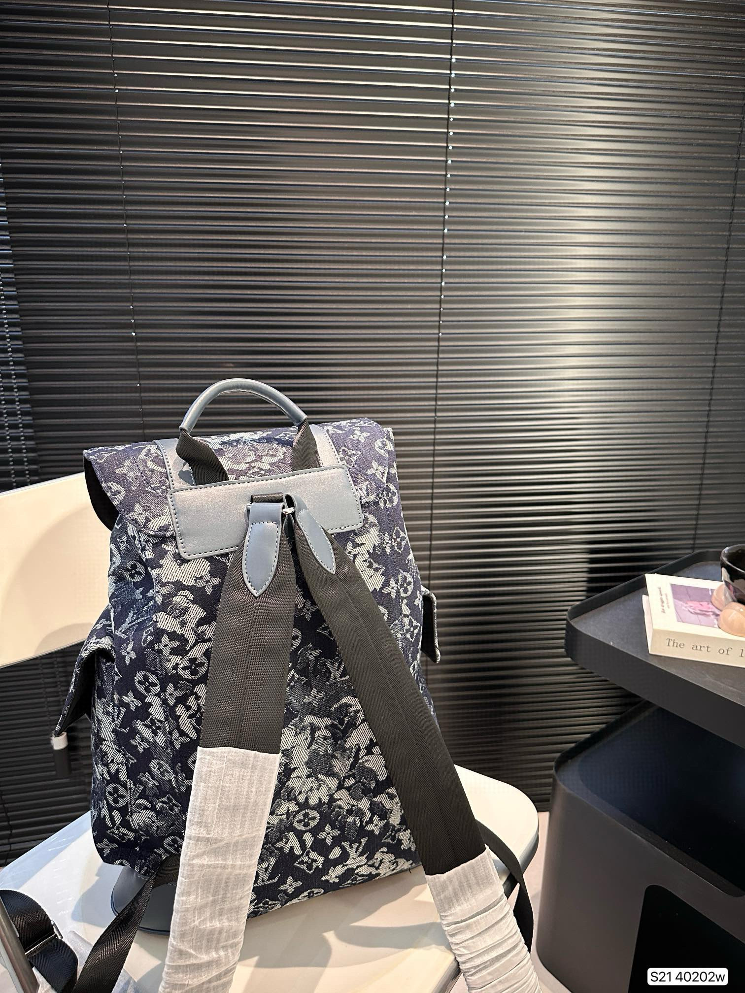 L0vis Vvtt0n Robot Backpack