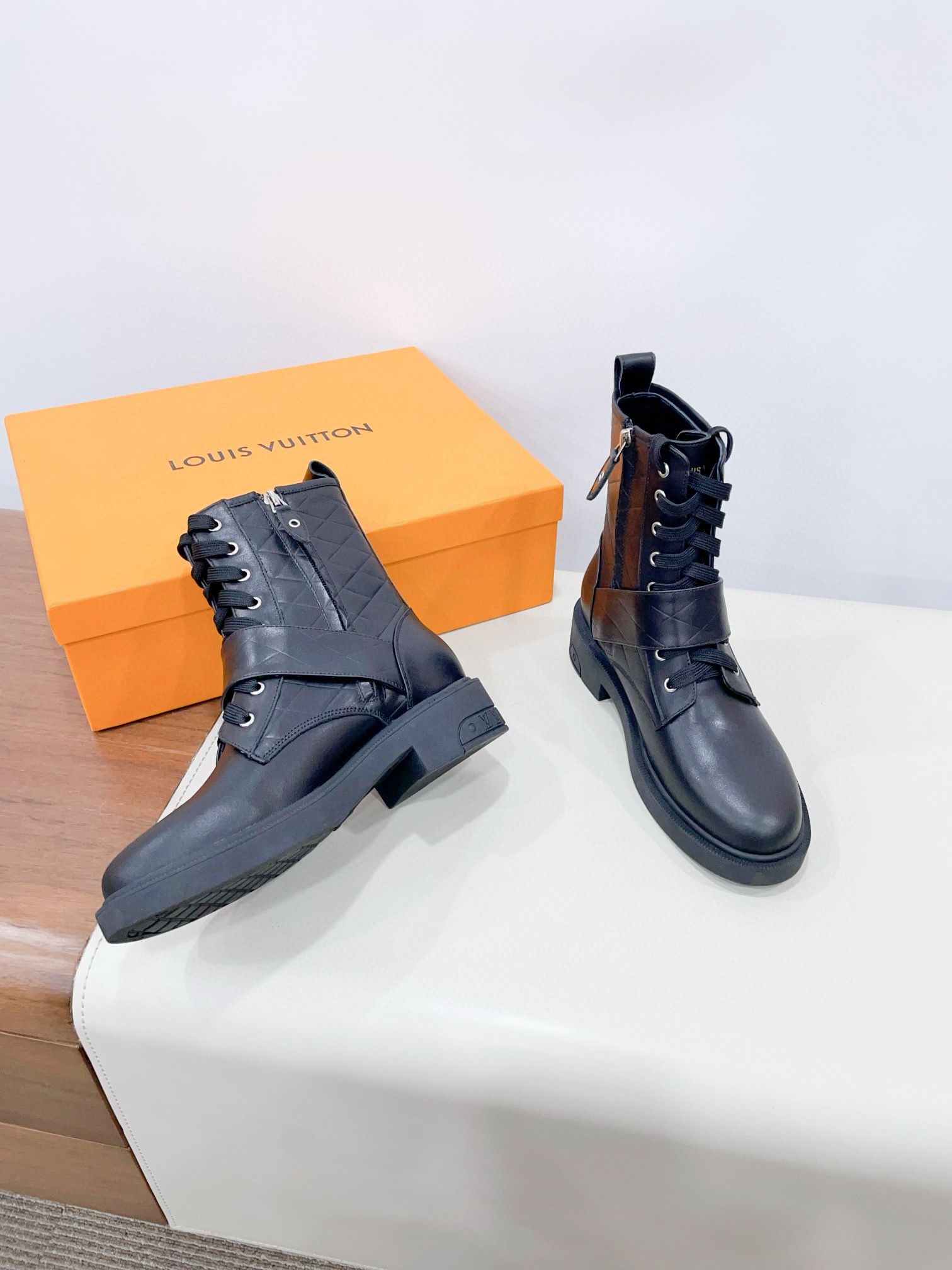 LV Beaubourg leather short boots