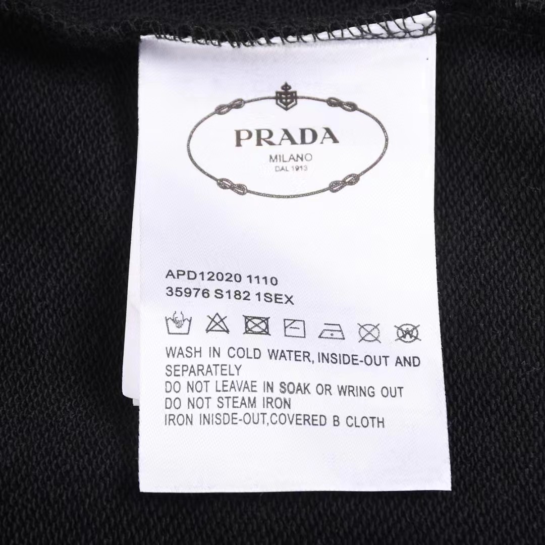 Pra*a Hoodie
