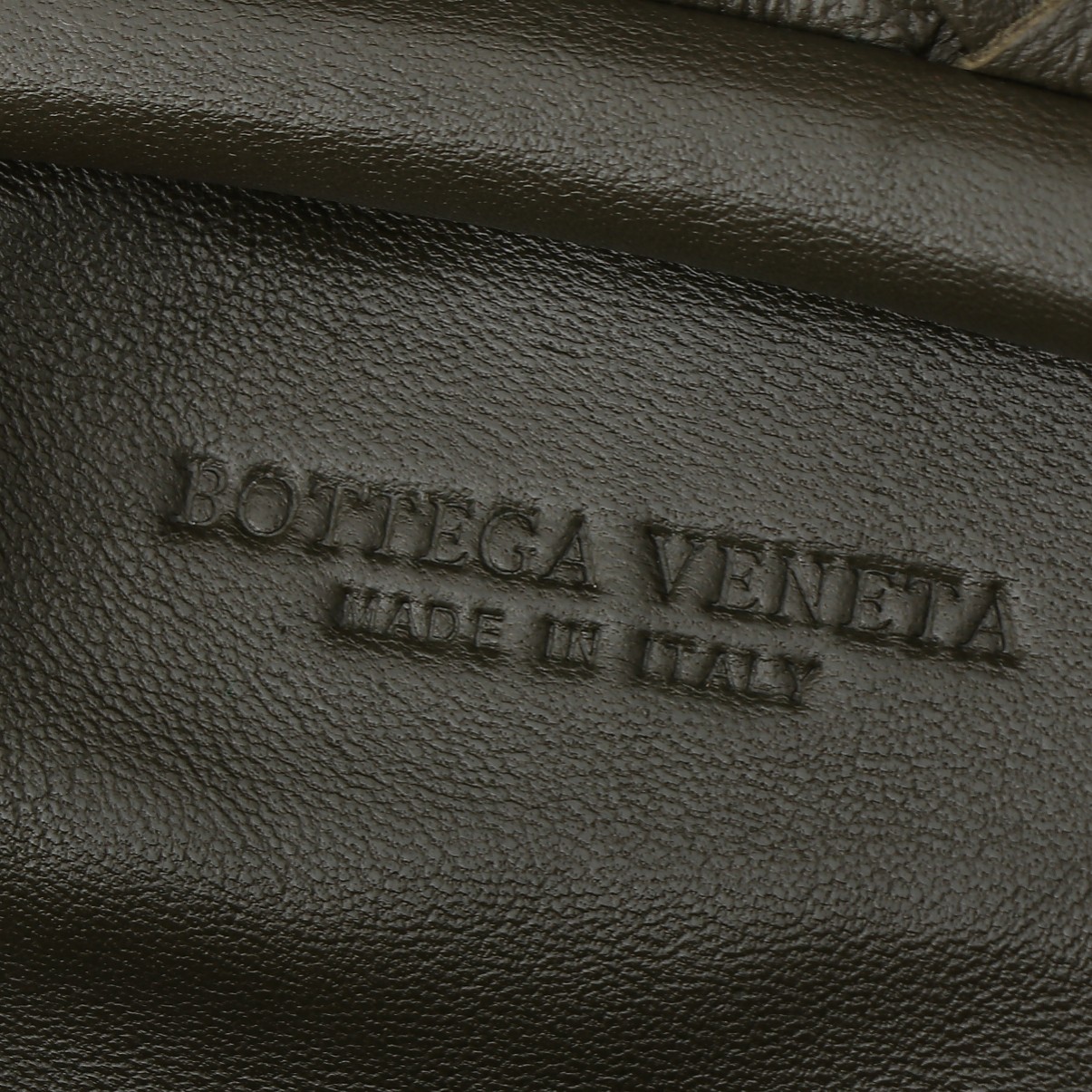 B0tt*ga Ven*ta Woman