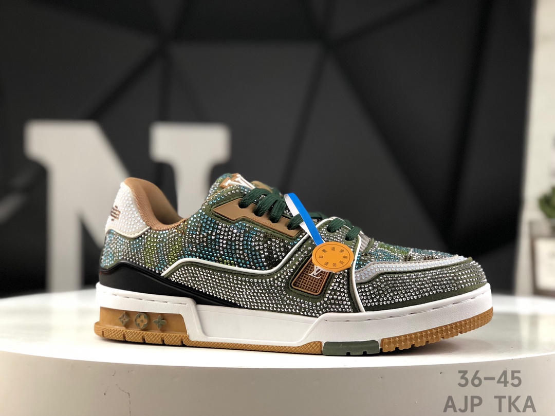 L0vis Vvtt0n Trainer Crystal Embellished Sneakers Replica