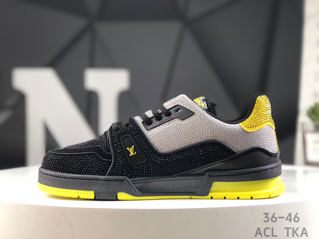 L0vis Vvtt0n Trainer Crystal Embellished Sneakers Replica