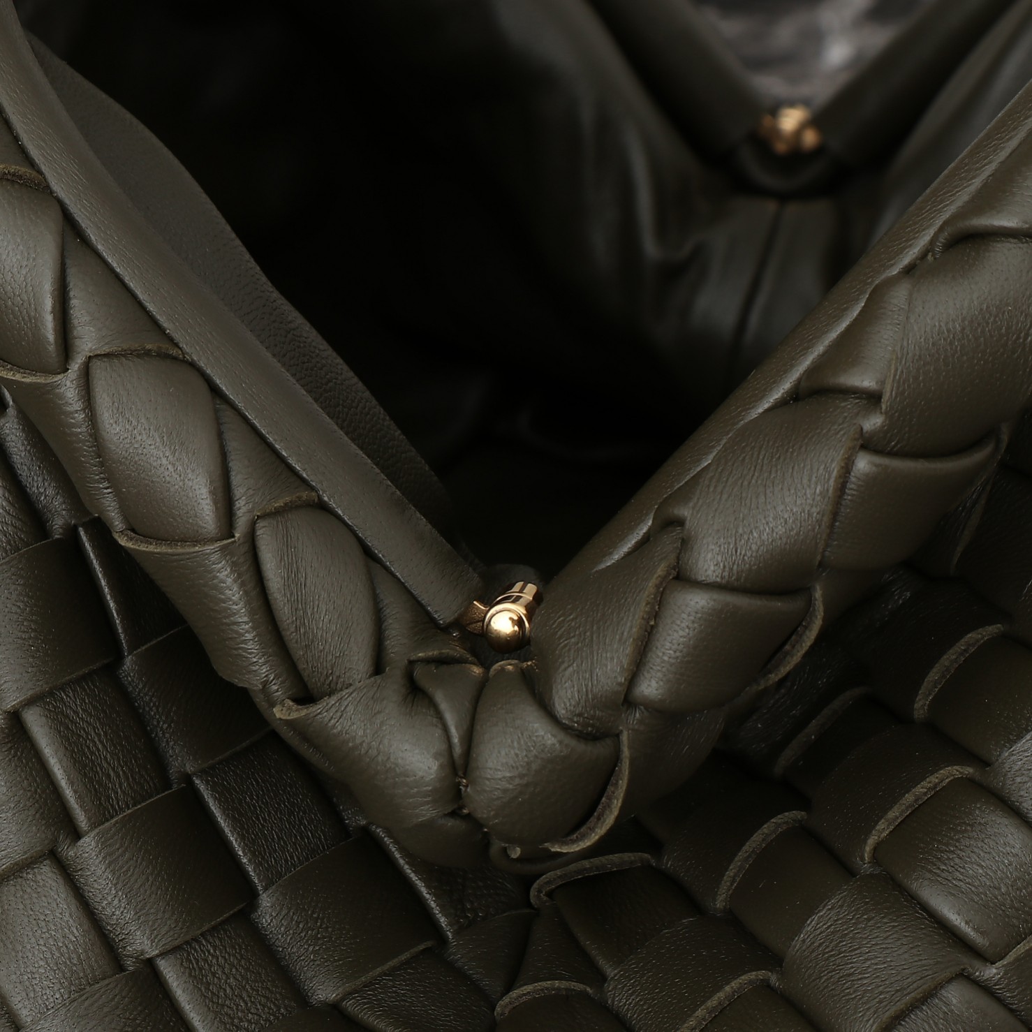 B0tt*ga Ven*ta Woman