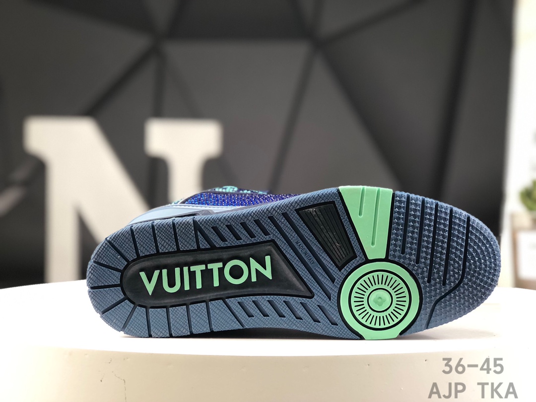 L0vis Vvtt0n Trainer Crystal Embellished Sneakers Replica