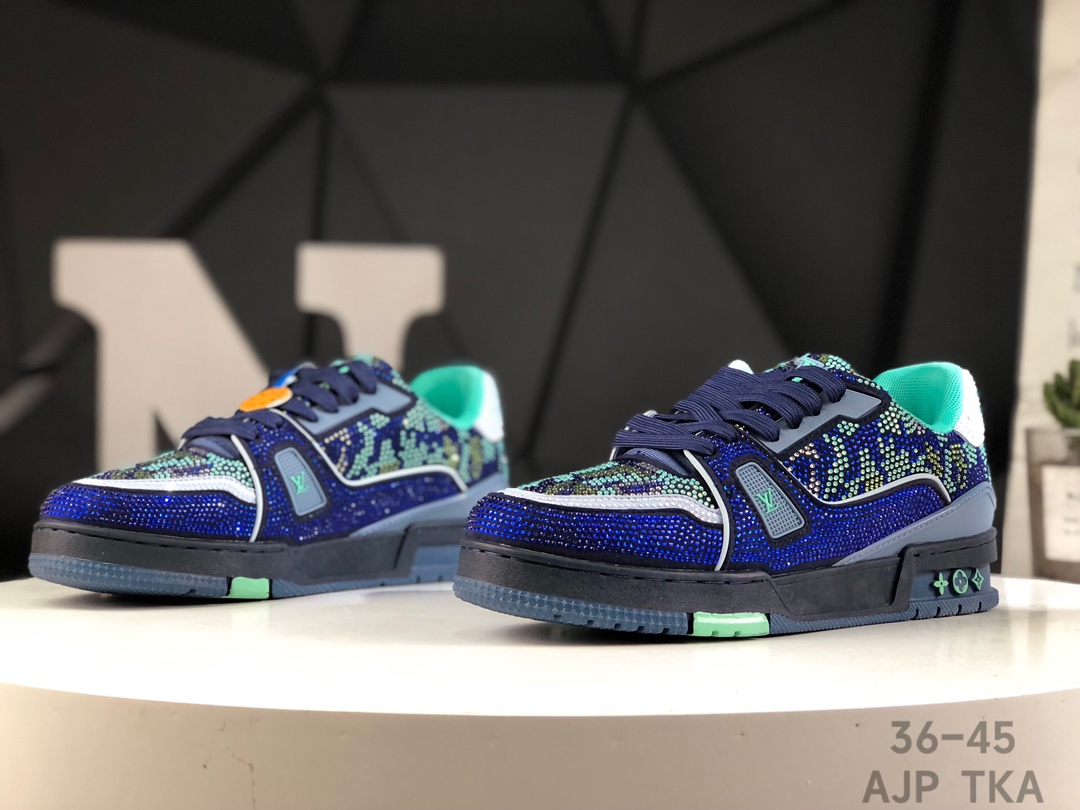 L0vis Vvtt0n Trainer Crystal Embellished Sneakers Replica