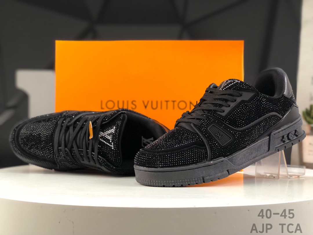 L0vis Vvtt0n Trainer Crystal Embellished Sneakers Replica