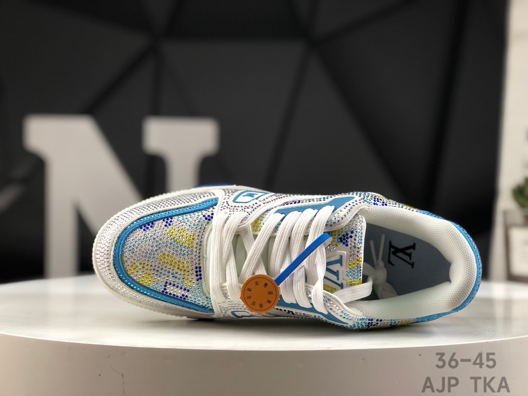 L0vis Vvtt0n Trainer Crystal Embellished Sneakers Replica