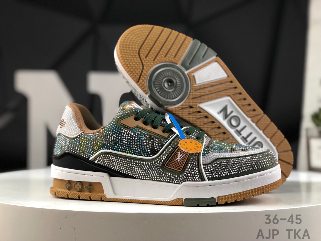 L0vis Vvtt0n Trainer Crystal Embellished Sneakers Replica