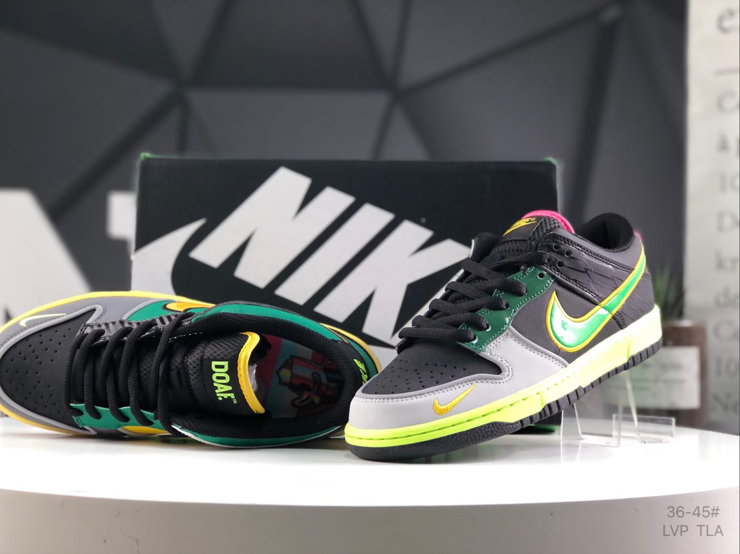 Nike SB Dunk Low Svp*me military green low-top casual sports skateboard shoes