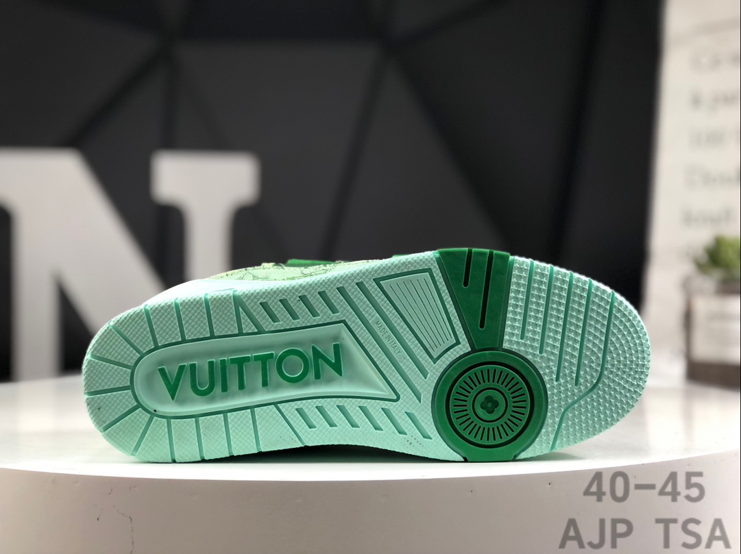 L0vis Vvtt0n Trainer Sneaker 1:1 High Quality Replica