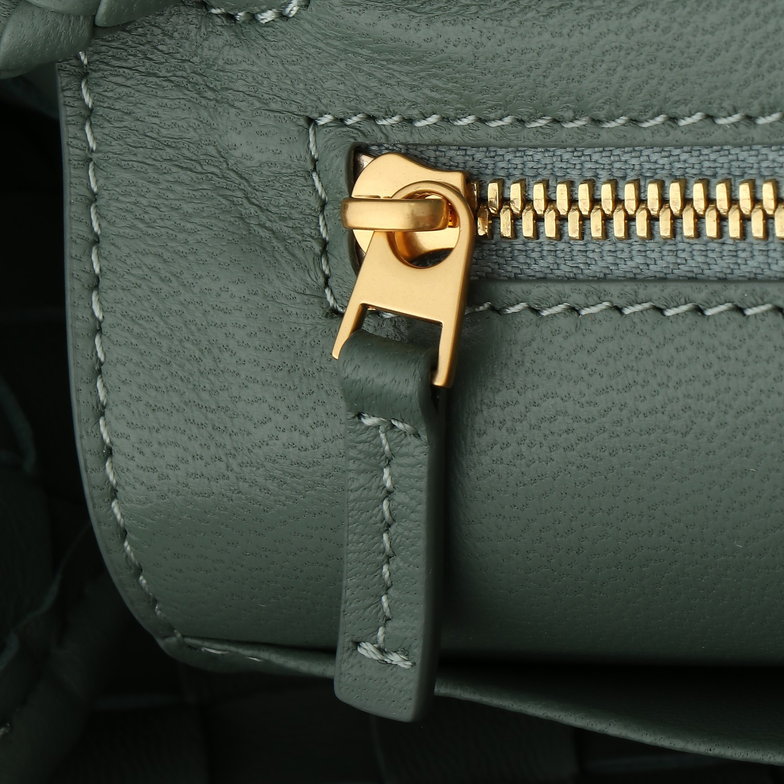 B0tt*ga Ven*ta Woman