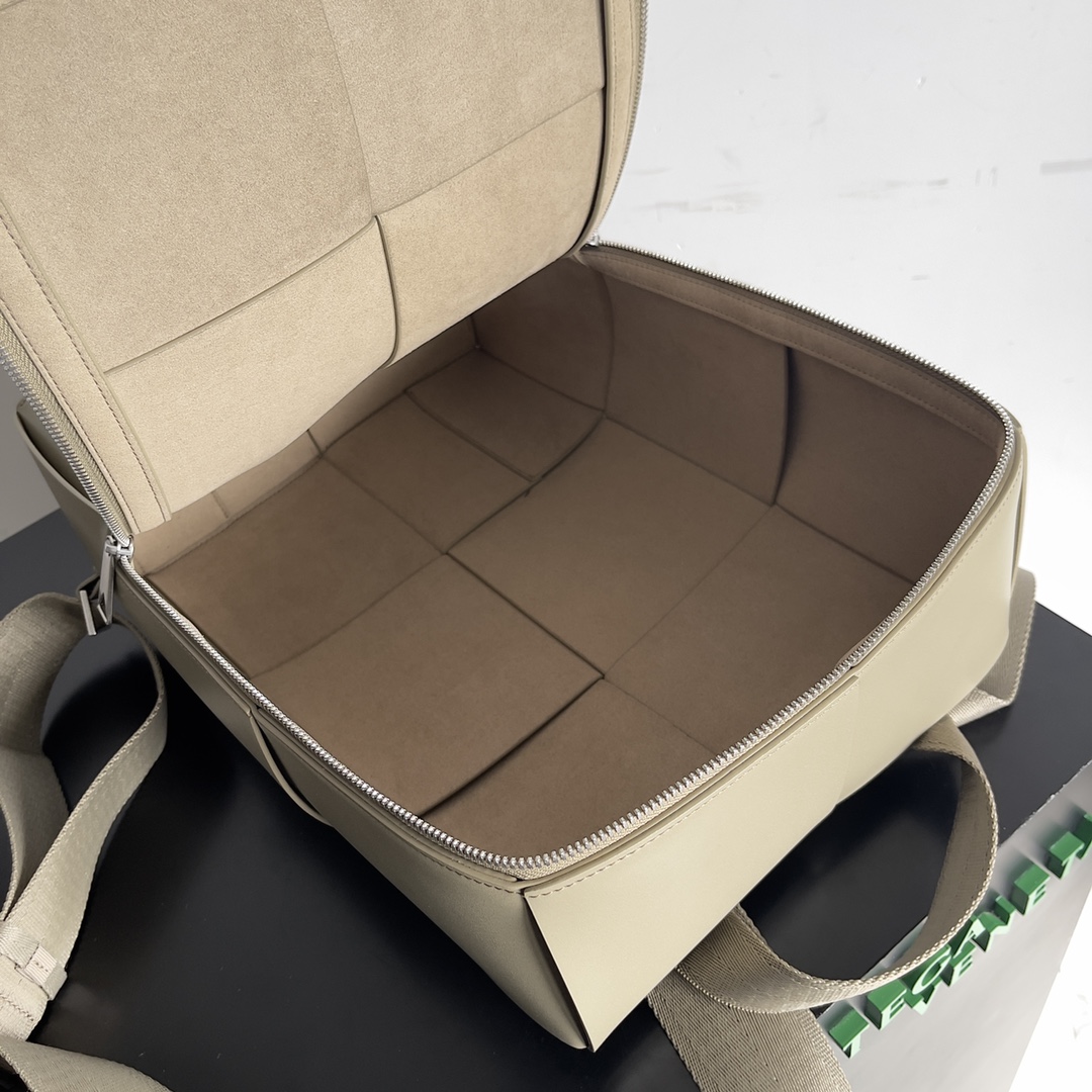 Best Replica B0tt*ga Ven*ta Bags(ColaReps)