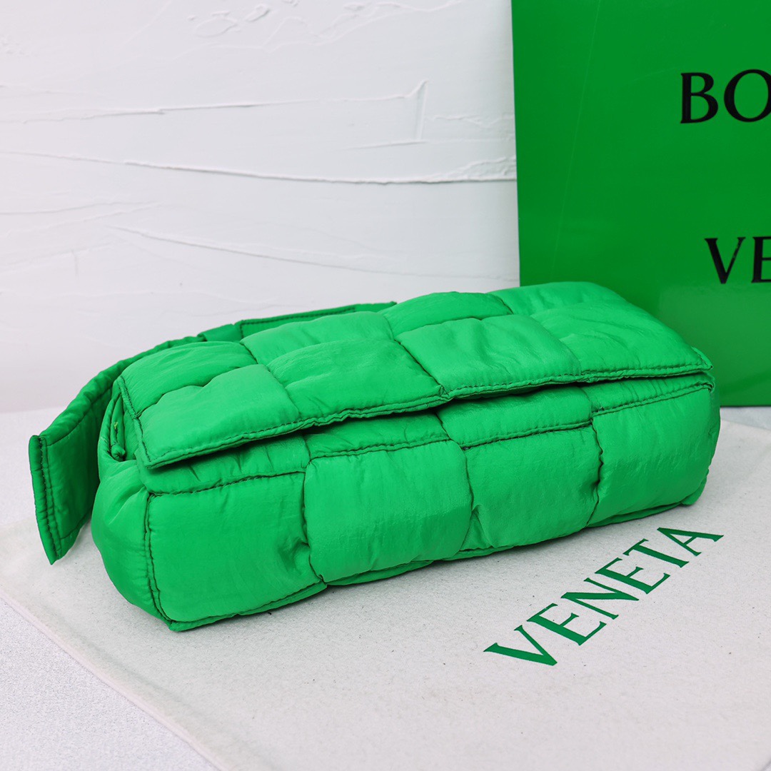 Best Replica B0tt*ga Ven*ta Bags(ColaReps)