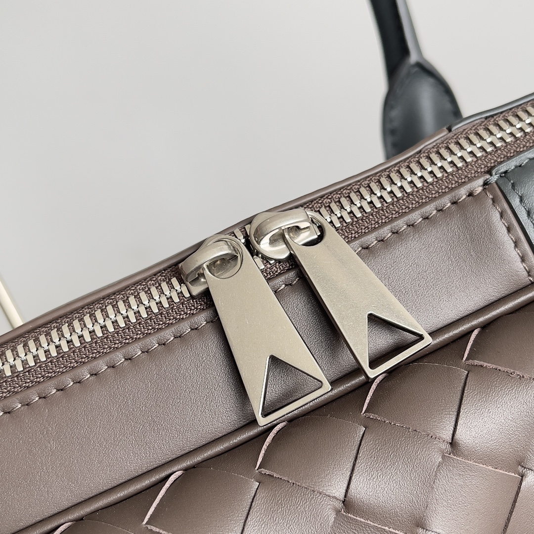 Best Replica B0tt*ga Ven*ta Bags(ColaReps)