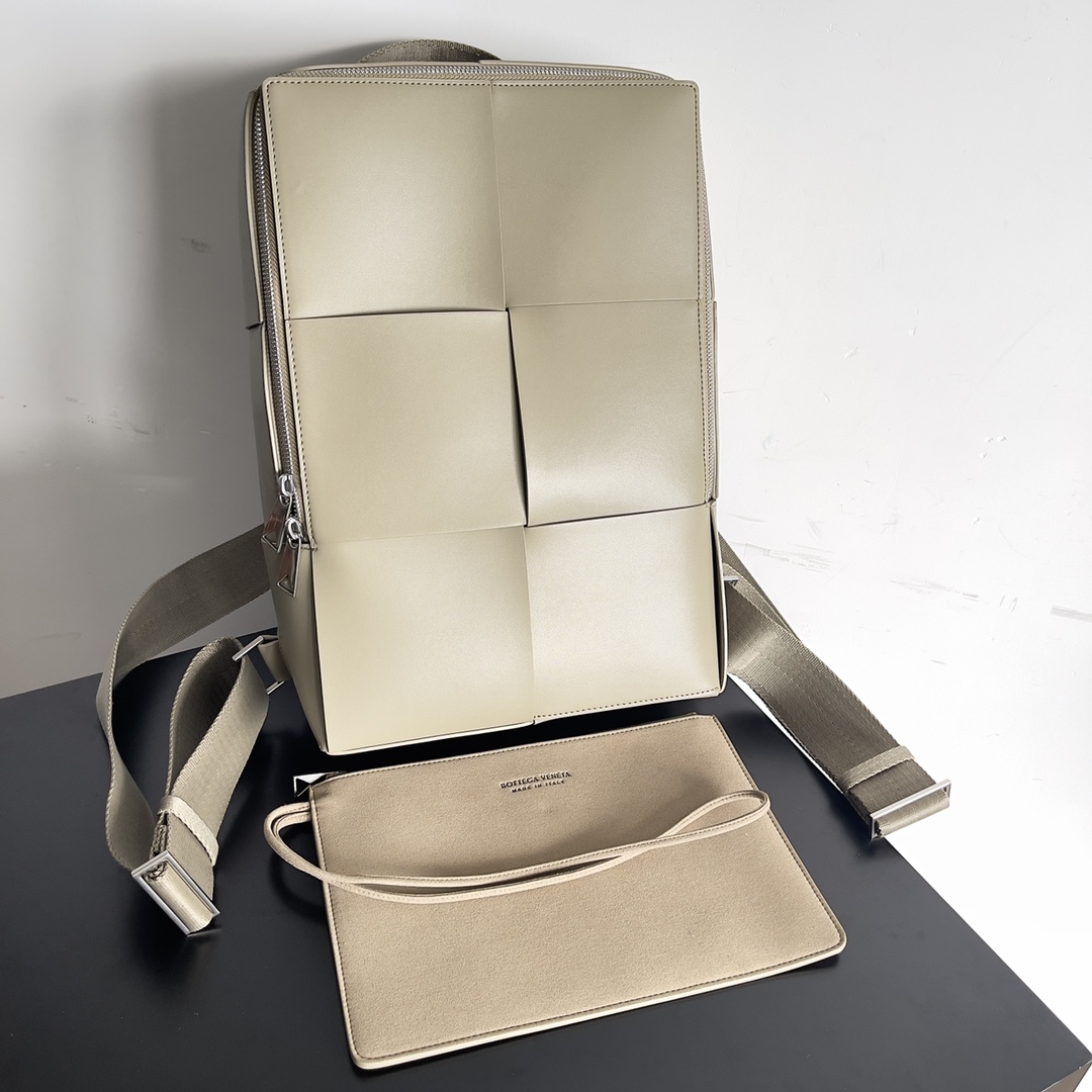 Best Replica B0tt*ga Ven*ta Bags(ColaReps)