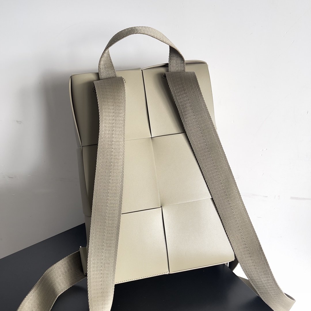 Best Replica B0tt*ga Ven*ta Bags(ColaReps)