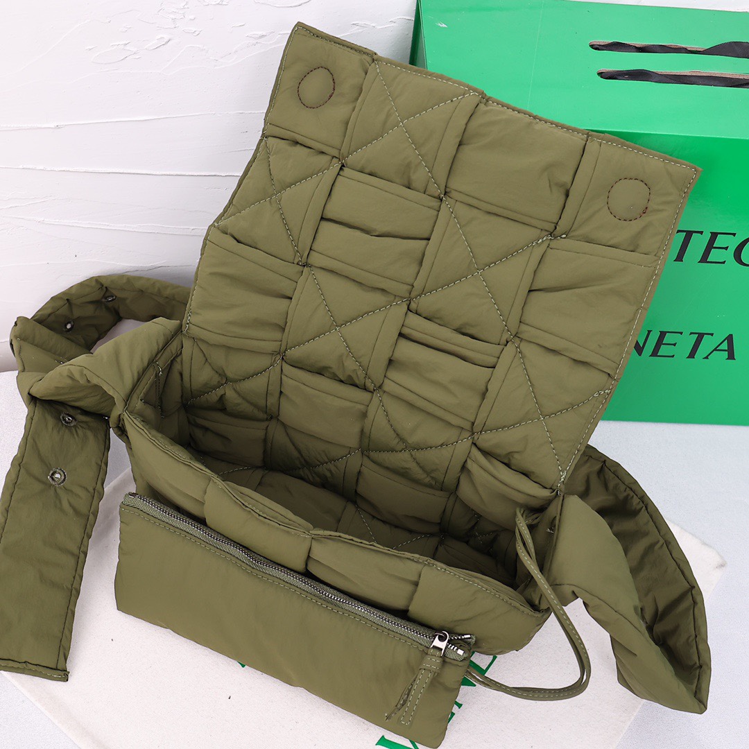 Best Replica B0tt*ga Ven*ta Bags(ColaReps)