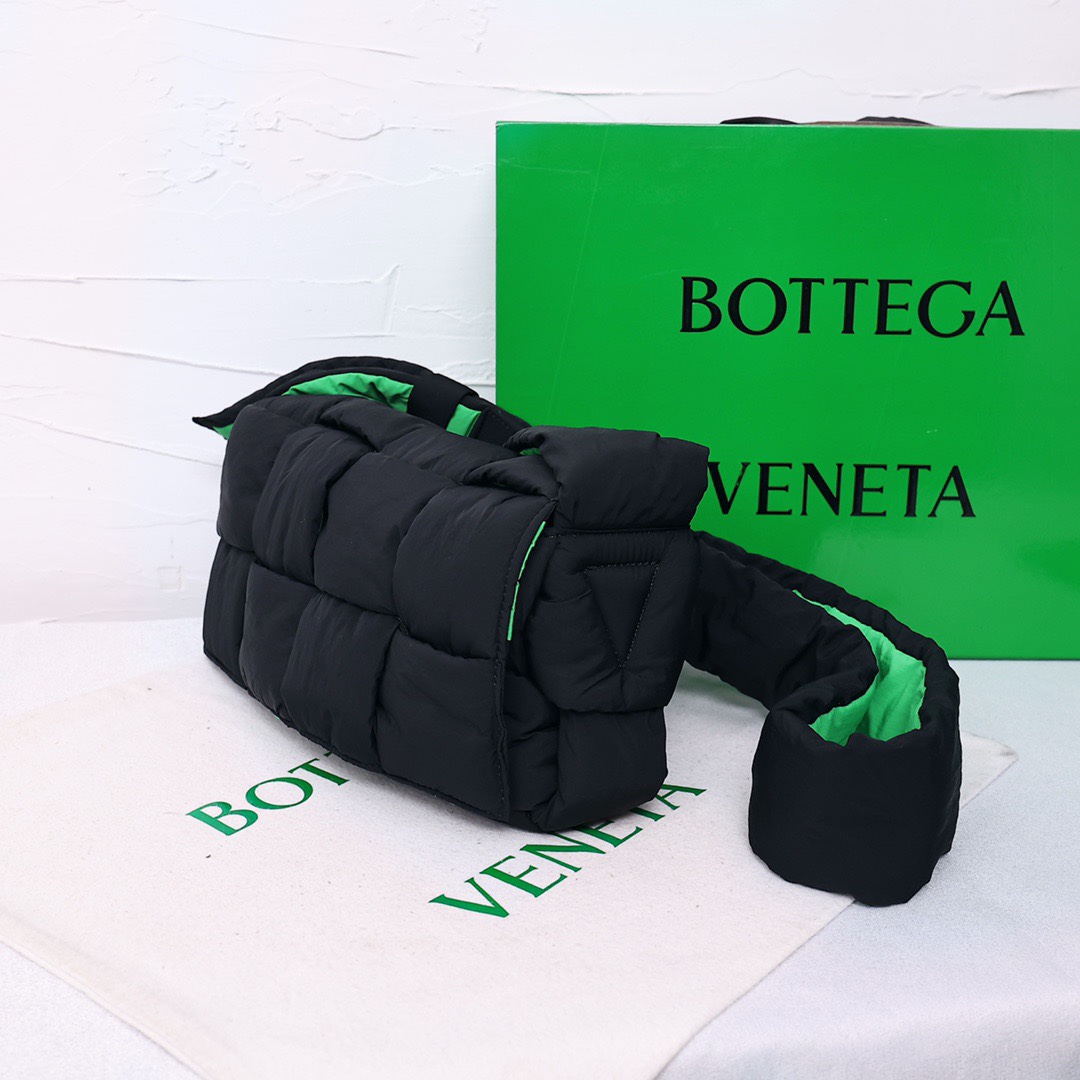 Best Replica B0tt*ga Ven*ta Bags(ColaReps)