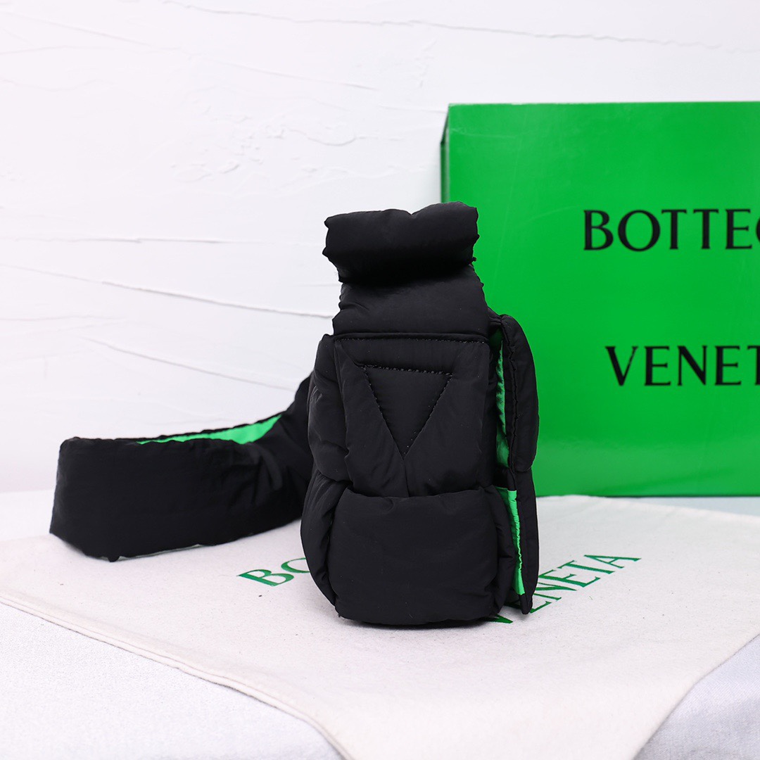 Best Replica B0tt*ga Ven*ta Bags(ColaReps)