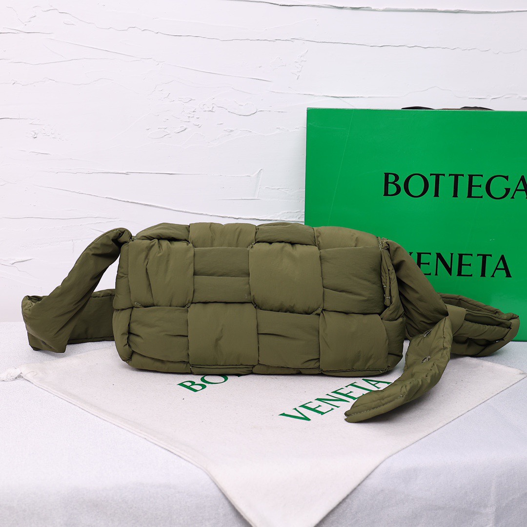 Best Replica B0tt*ga Ven*ta Bags(ColaReps)