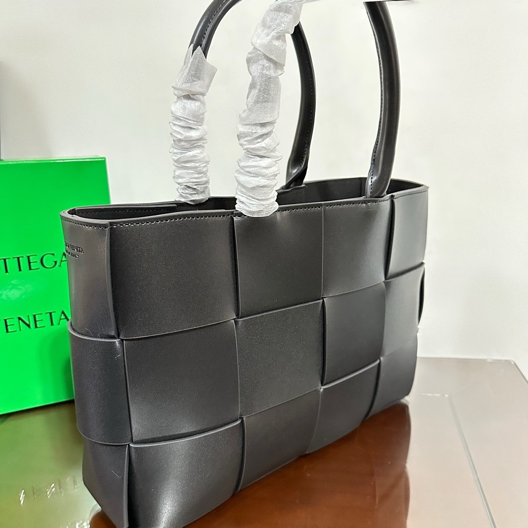 Best Replica B0tt*ga Ven*ta Bags(ColaReps)