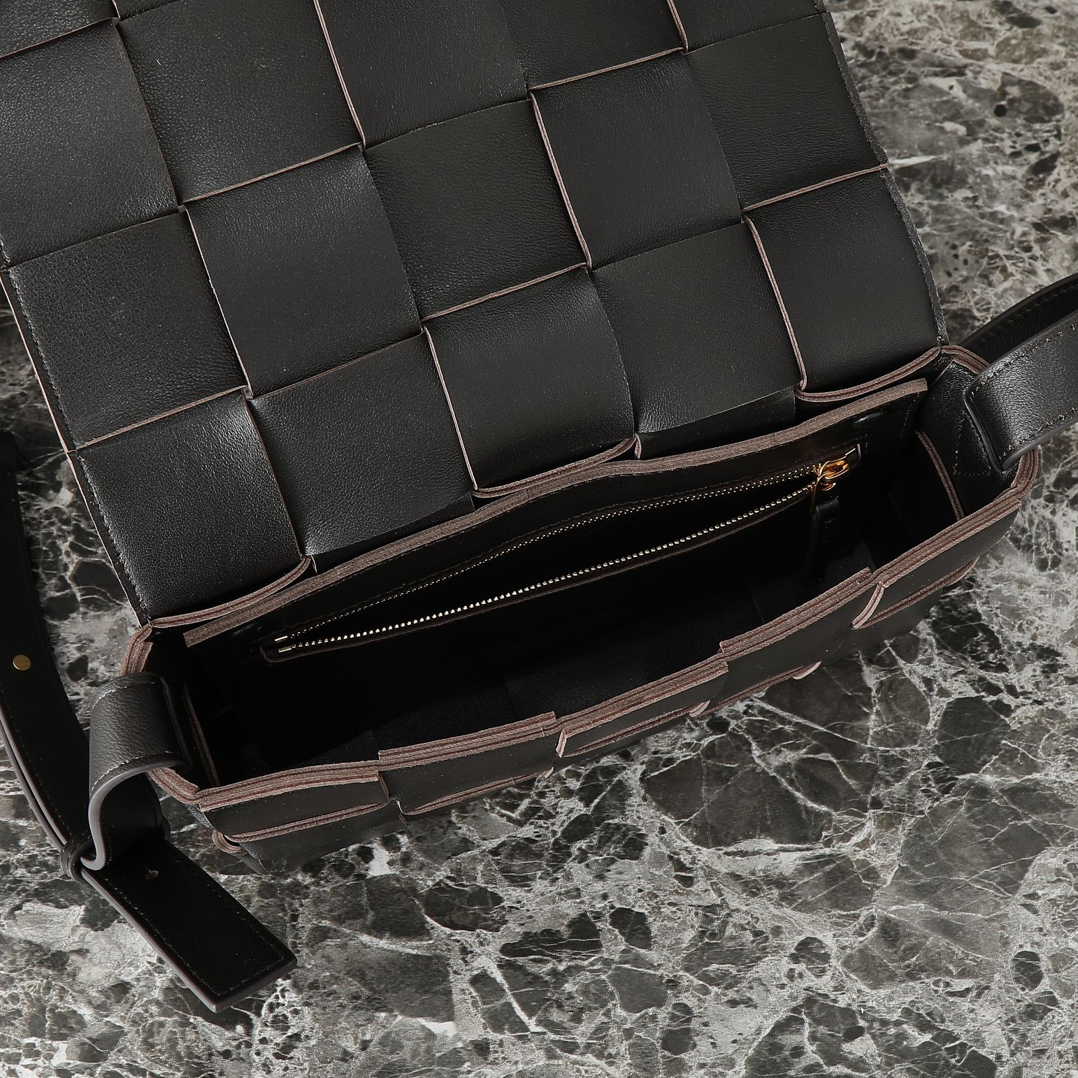 Best Replica B0tt*ga Ven*ta Bags(ColaReps)