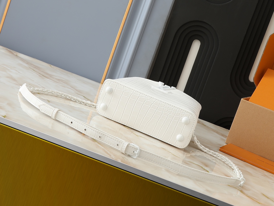 L0vis Vvtt0n Capucines mini bag crocodile pattern reps