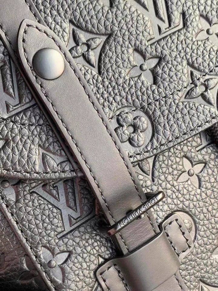 Top quality original single embossed pebbled CHRISTOPHER small backpack