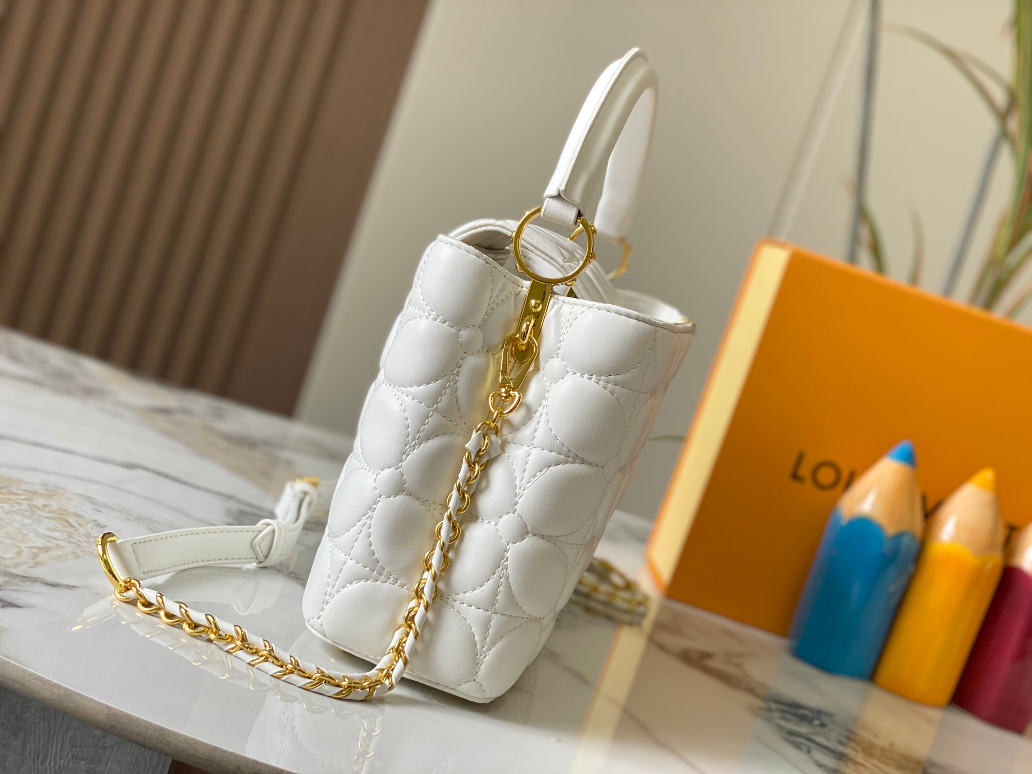 L0vis Vvtt0n Monogram Red Handbag Replica