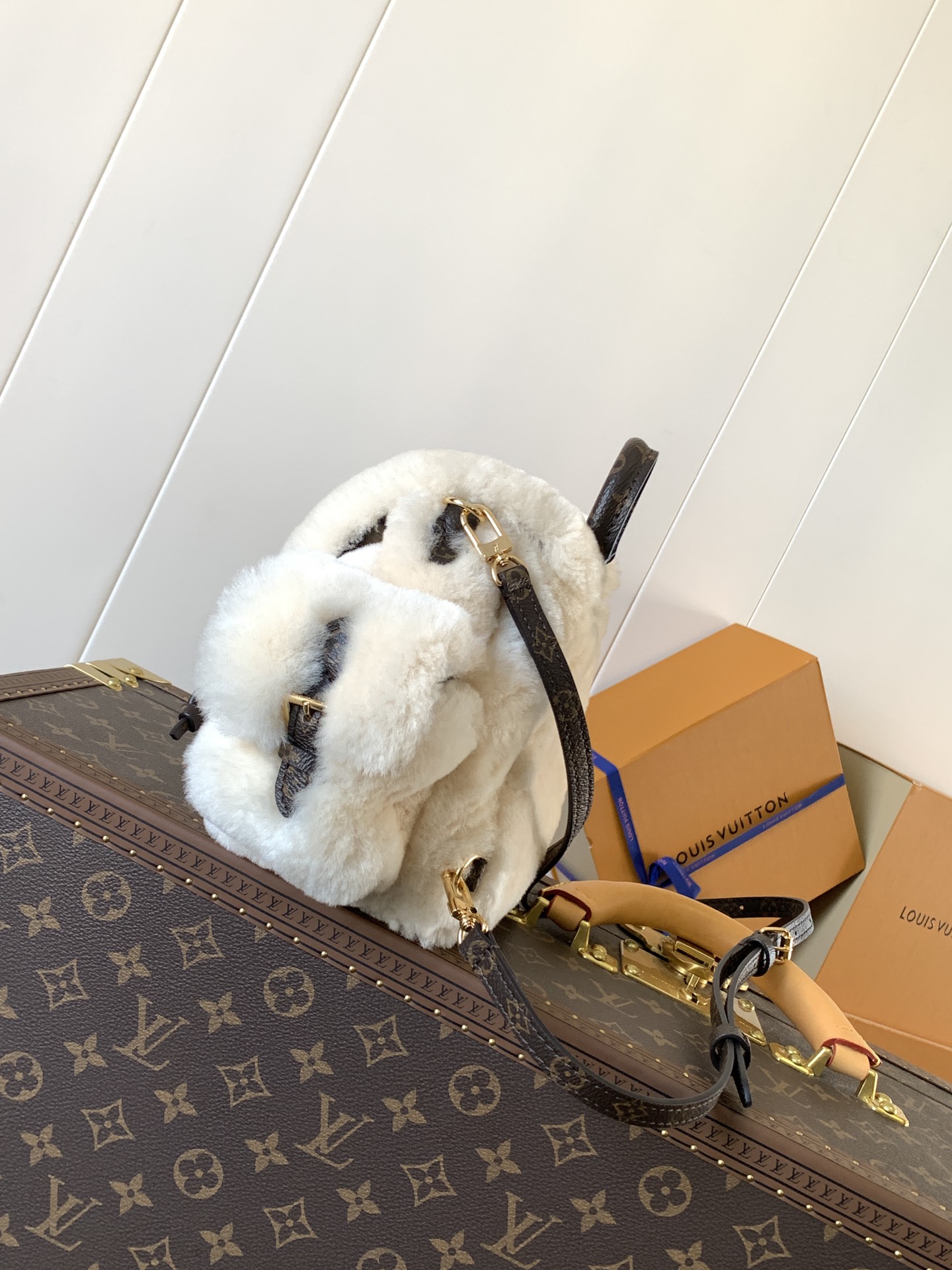 L0vis Vvtt0n Nano Teddy Backpack rep